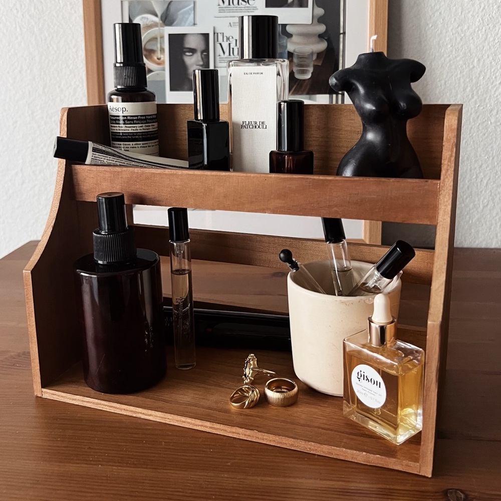 DISPLAY SHELF 🧴✨ #0318 - Picture 2 of 9